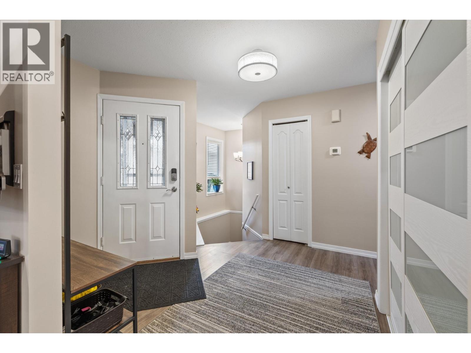 1873 Parkview Crescent Unit# 8