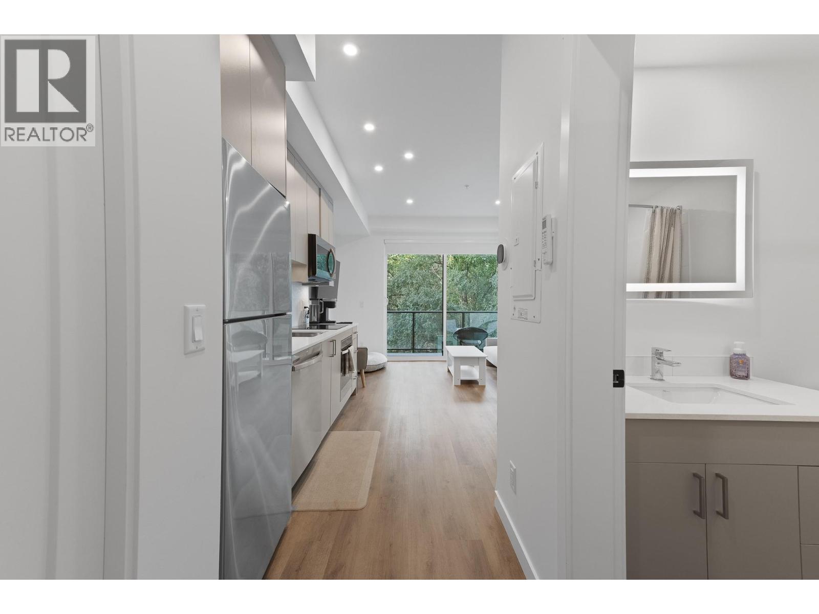 1274 Devonshire Avenue Unit# 306