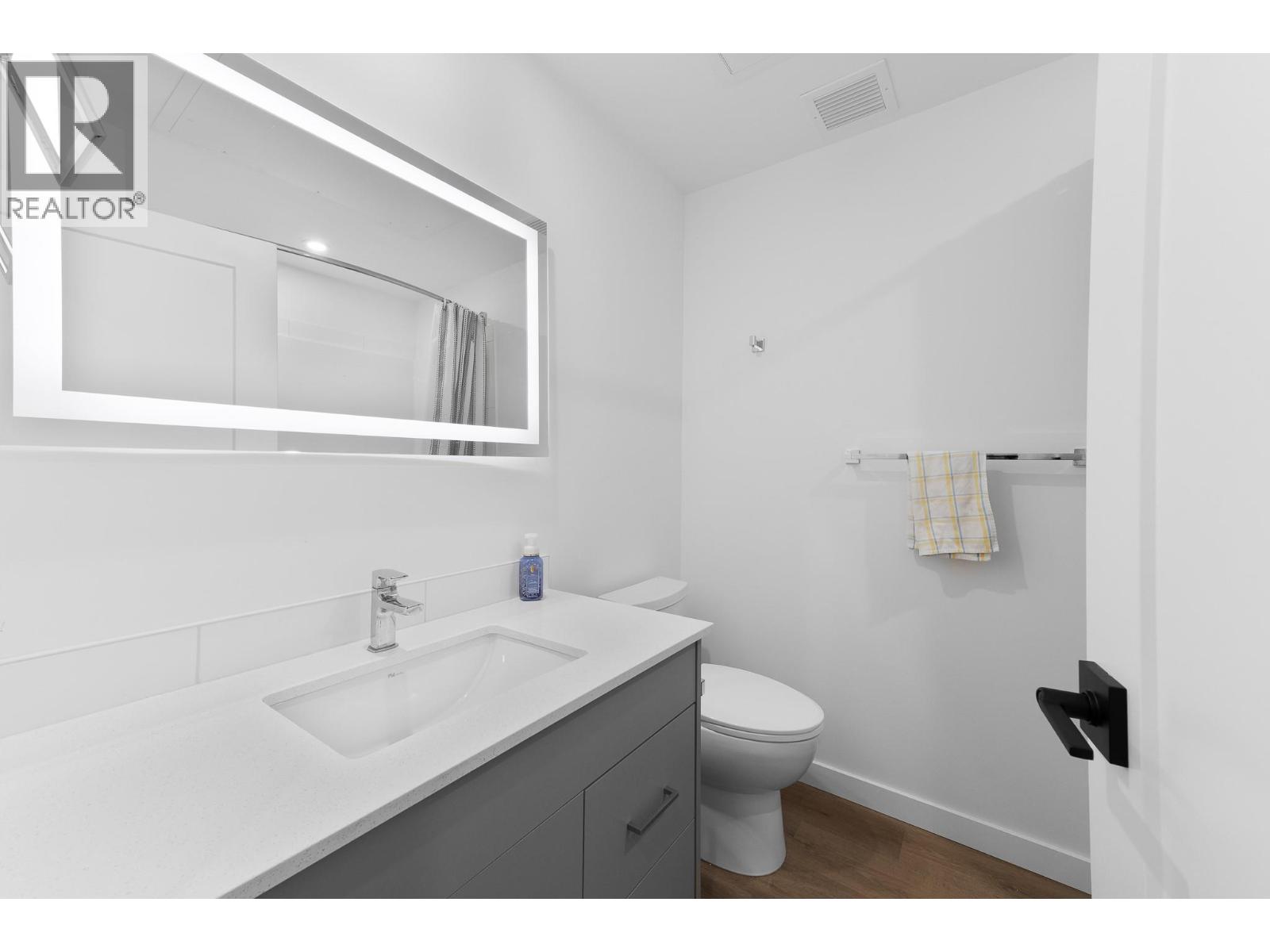 1274 Devonshire Avenue Unit# 306