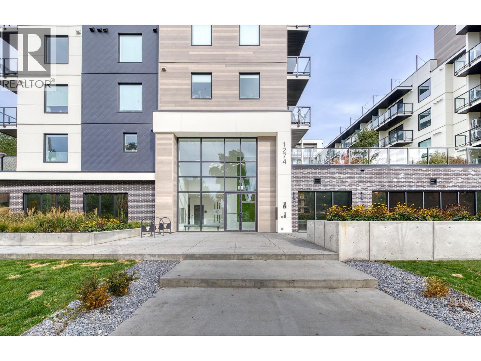 1274 Devonshire Avenue Unit# 306