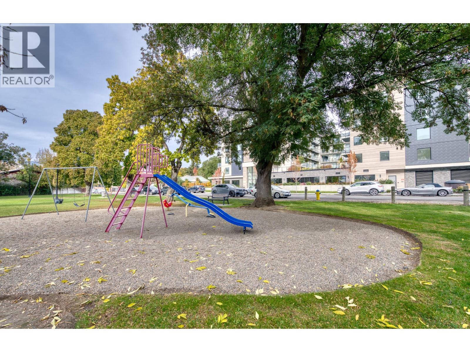 1274 Devonshire Avenue Unit# 306