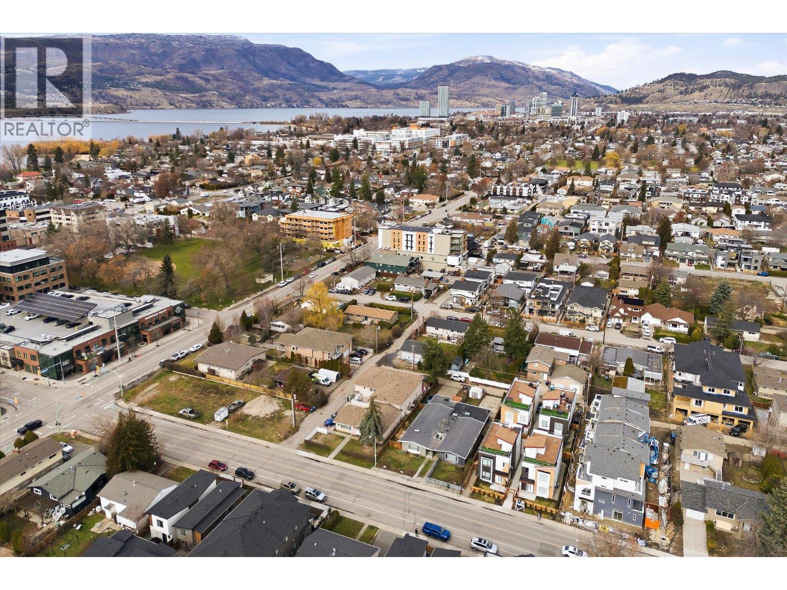 740 & 746 Raymer Avenue