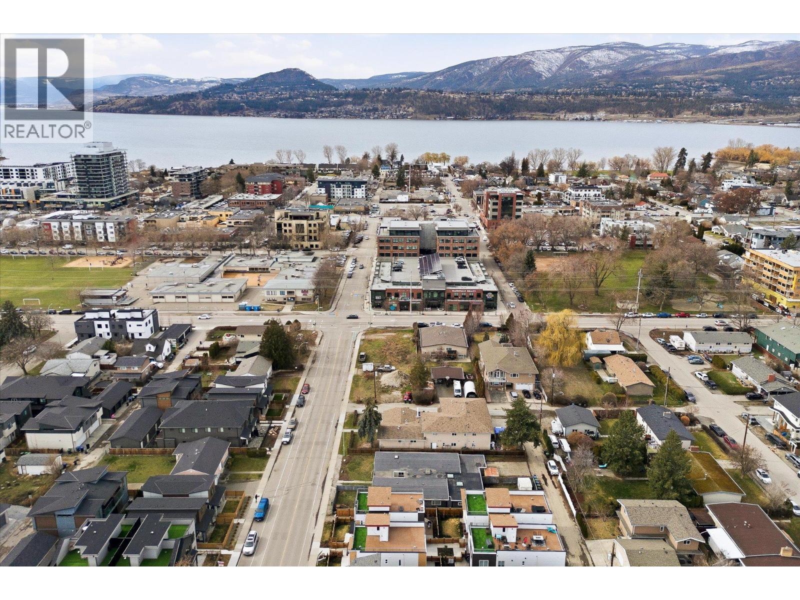 740 & 746 Raymer Avenue