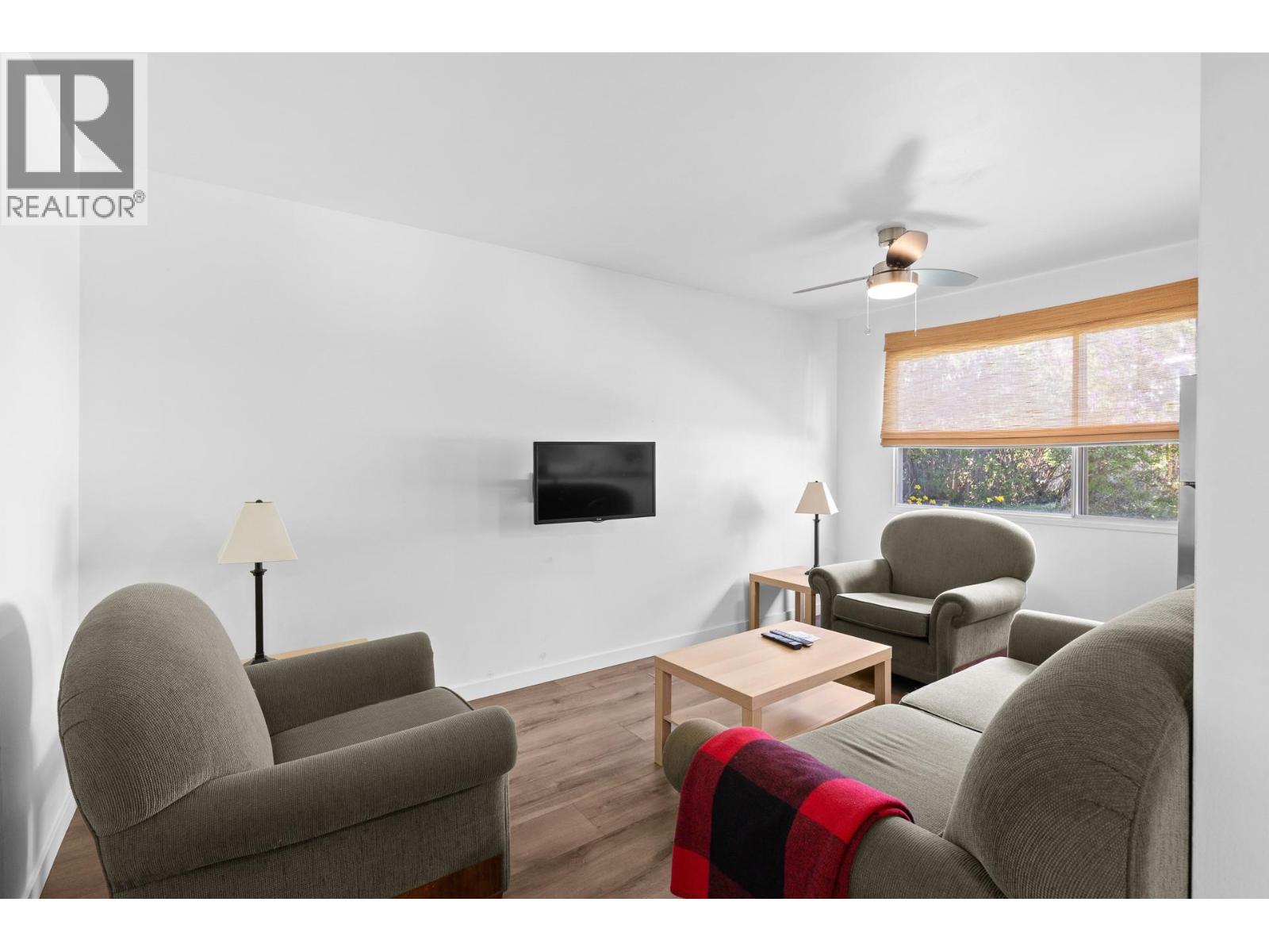 2720 Casa Loma Road