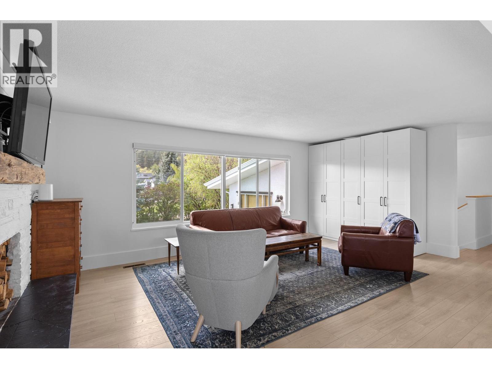 2720 Casa Loma Road