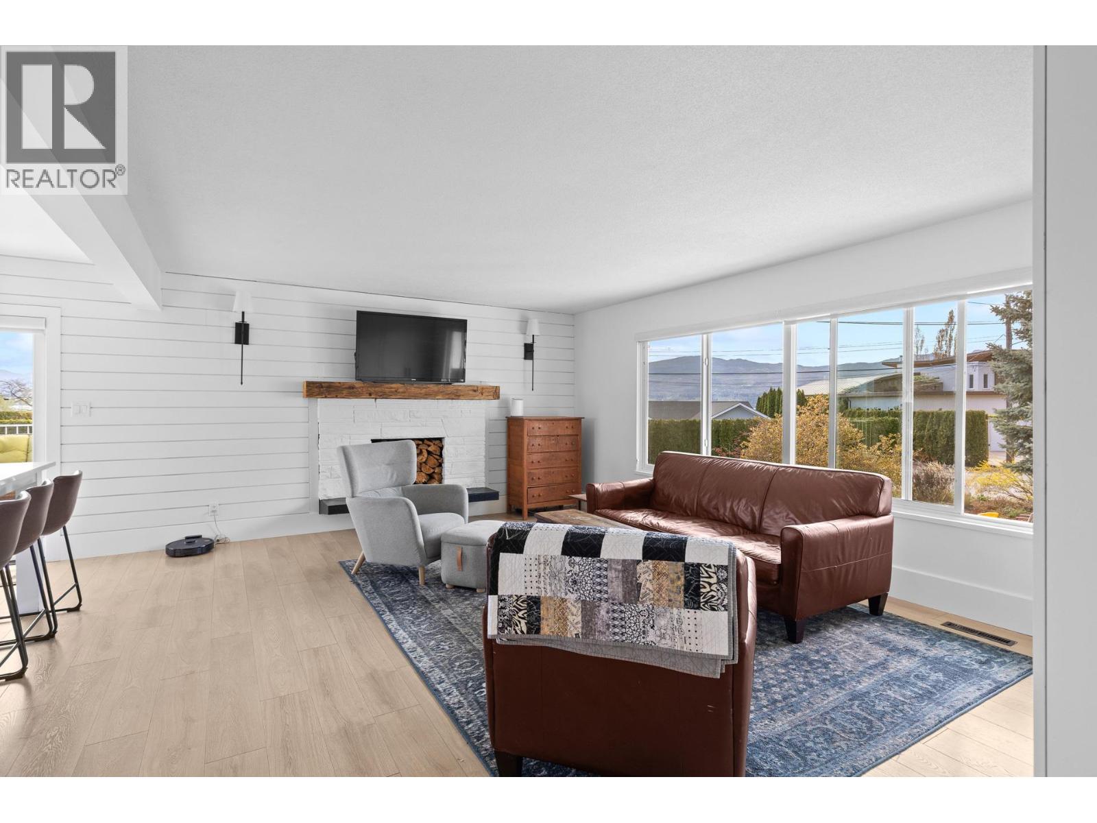 2720 Casa Loma Road