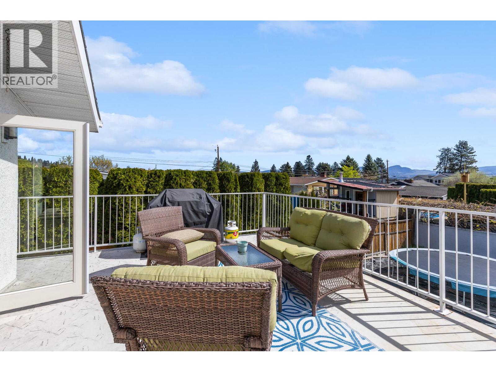2720 Casa Loma Road