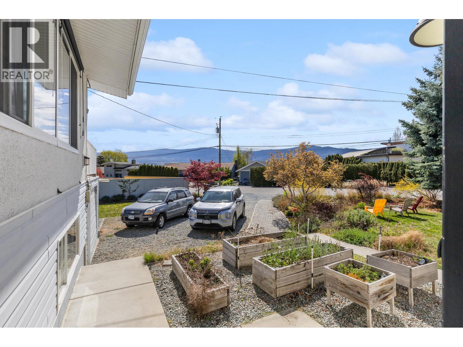 2720 Casa Loma Road