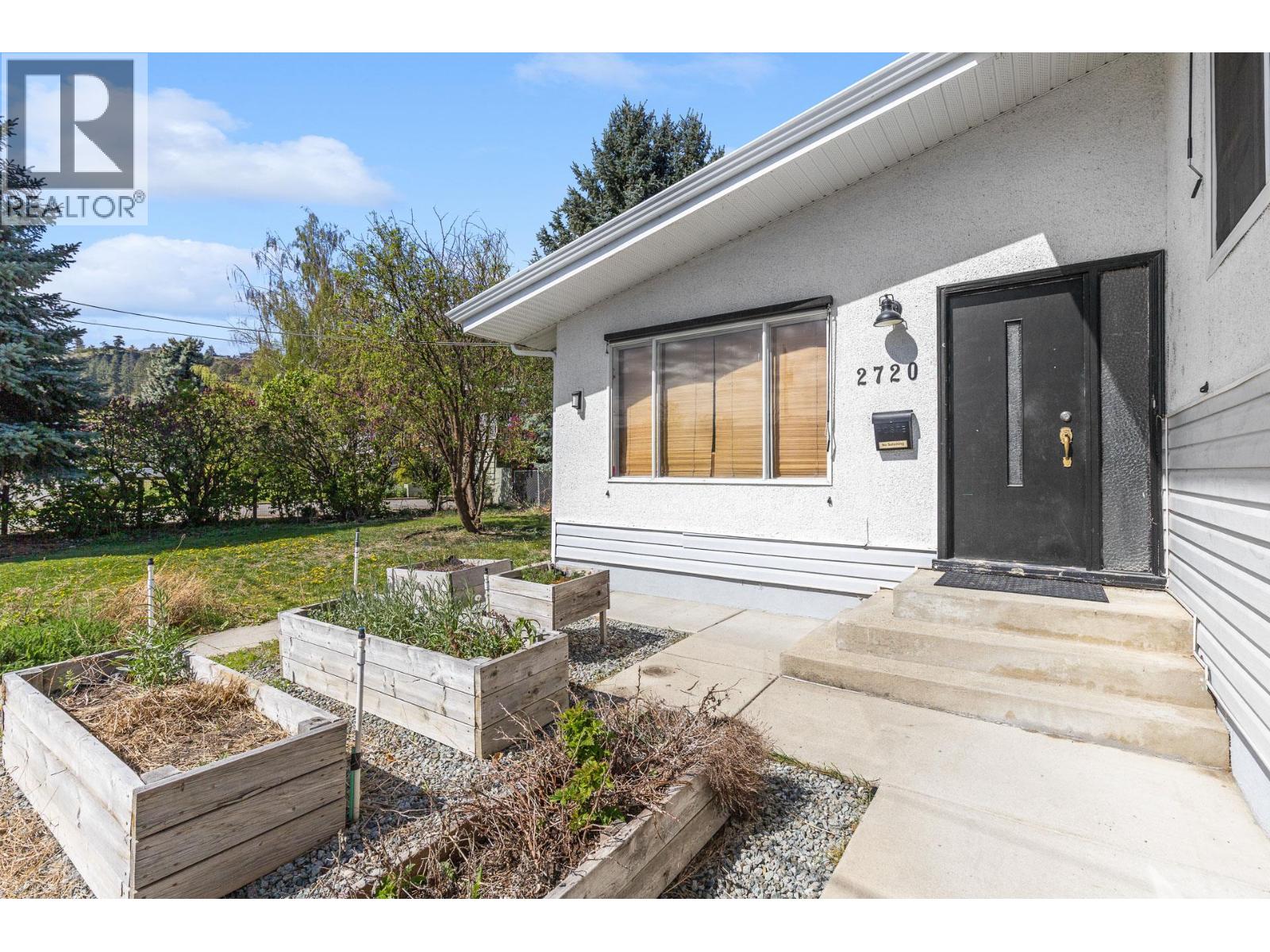 2720 Casa Loma Road