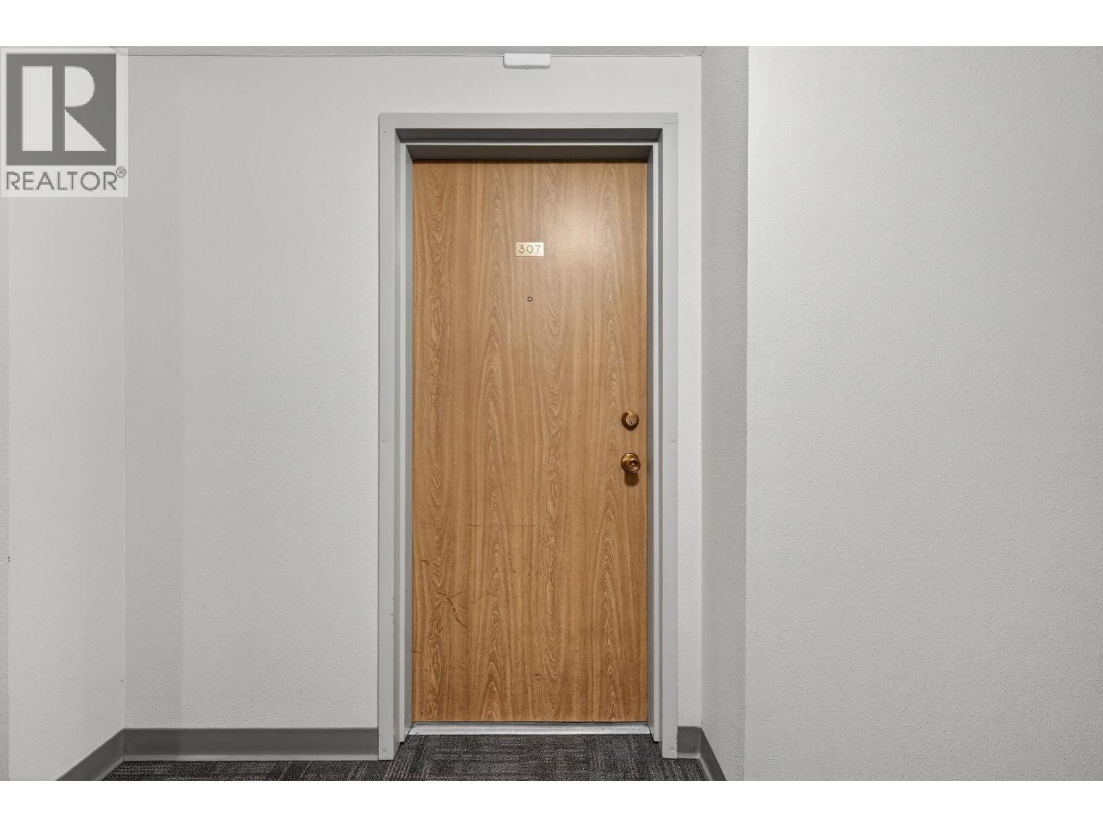 3180 De Montreuil Court Unit# 307