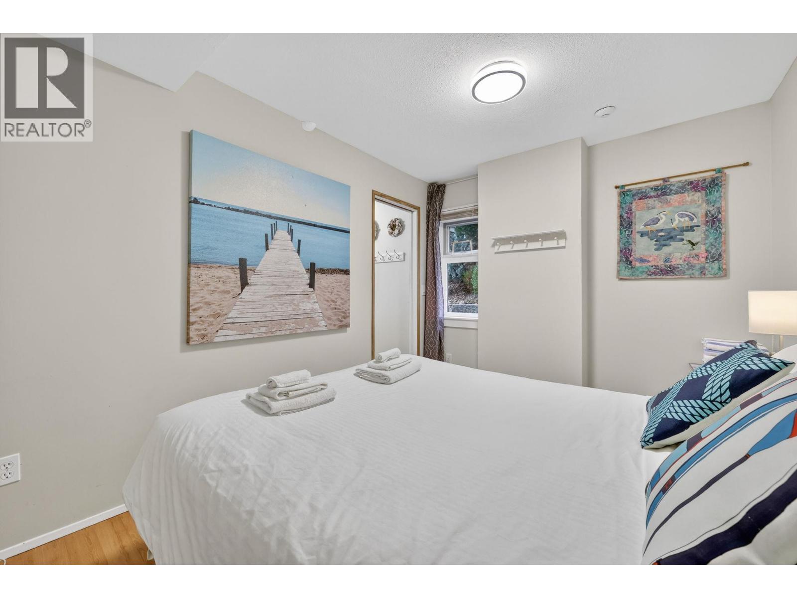 3050 Seclusion Bay Road Unit# 105