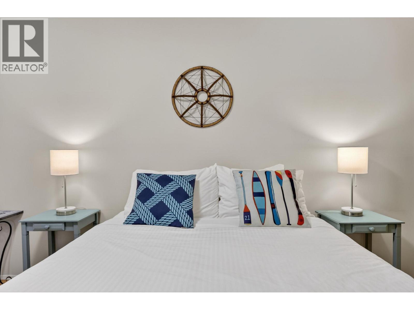 3050 Seclusion Bay Road Unit# 105