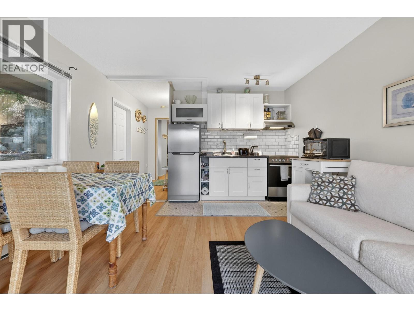 3050 Seclusion Bay Road Unit# 105