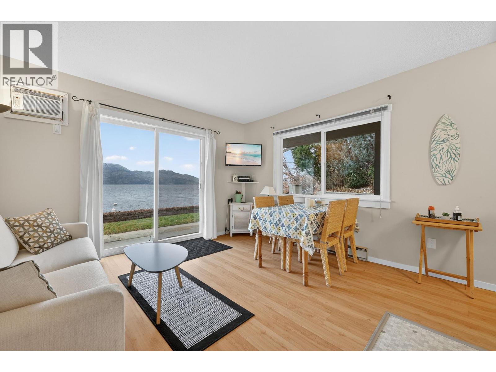 3050 Seclusion Bay Road Unit# 105