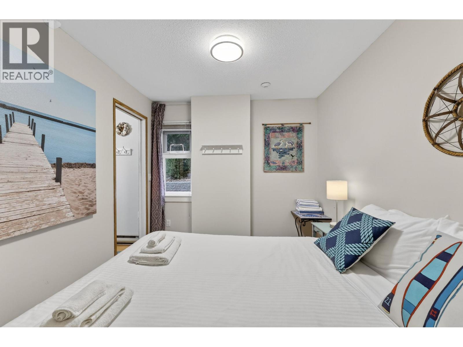 3050 Seclusion Bay Road Unit# 105
