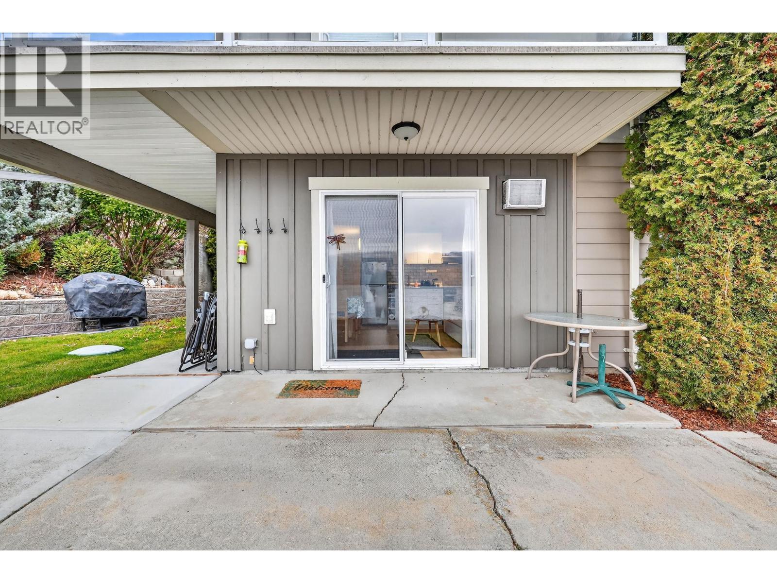 3050 Seclusion Bay Road Unit# 105