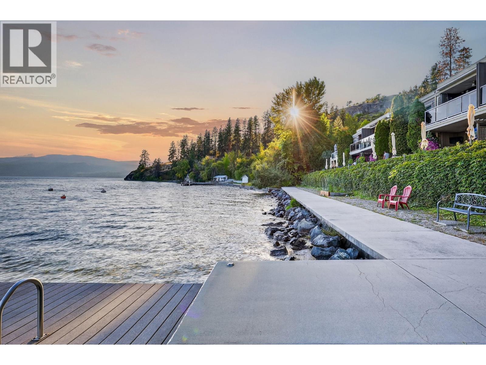 3050 Seclusion Bay Road Unit# 105
