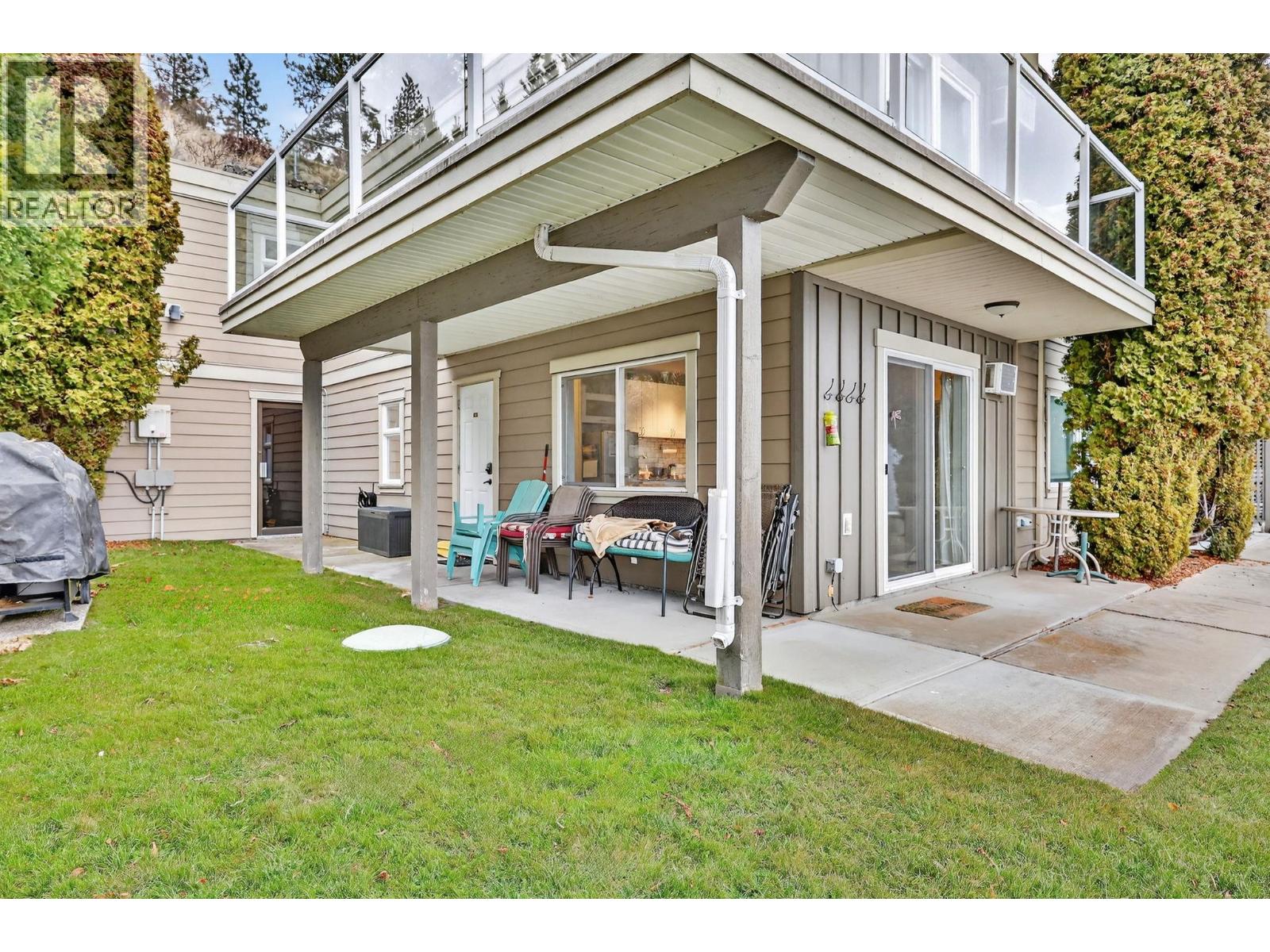 3050 Seclusion Bay Road Unit# 105