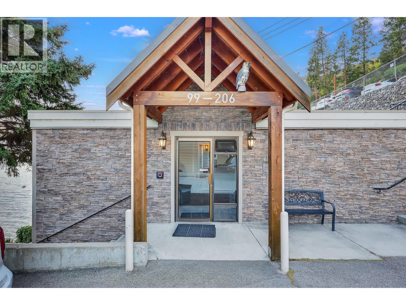 3050 Seclusion Bay Road Unit# 105