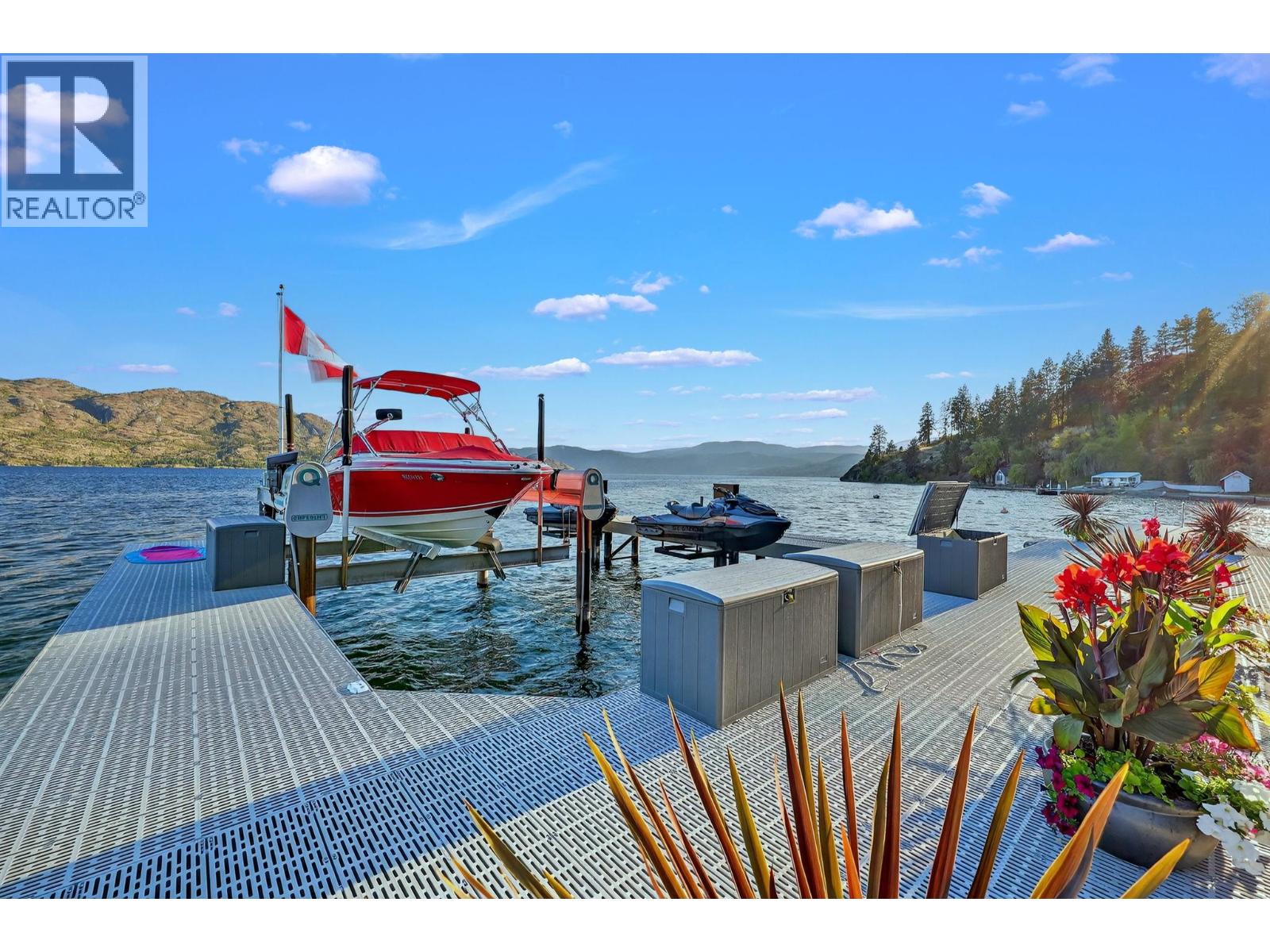 3050 Seclusion Bay Road Unit# 105