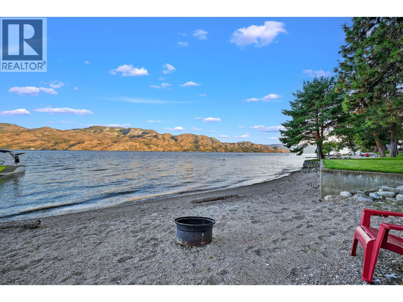 3050 Seclusion Bay Road Unit# 105