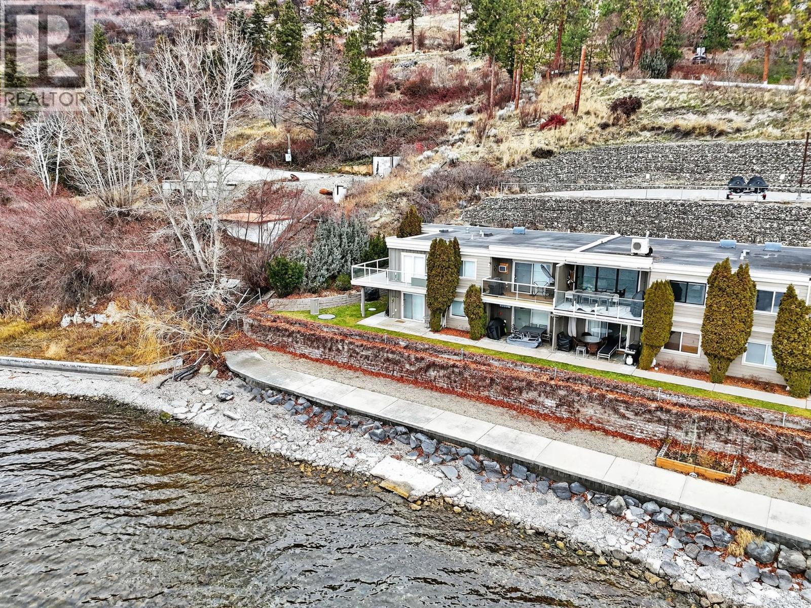 3050 Seclusion Bay Road Unit# 105