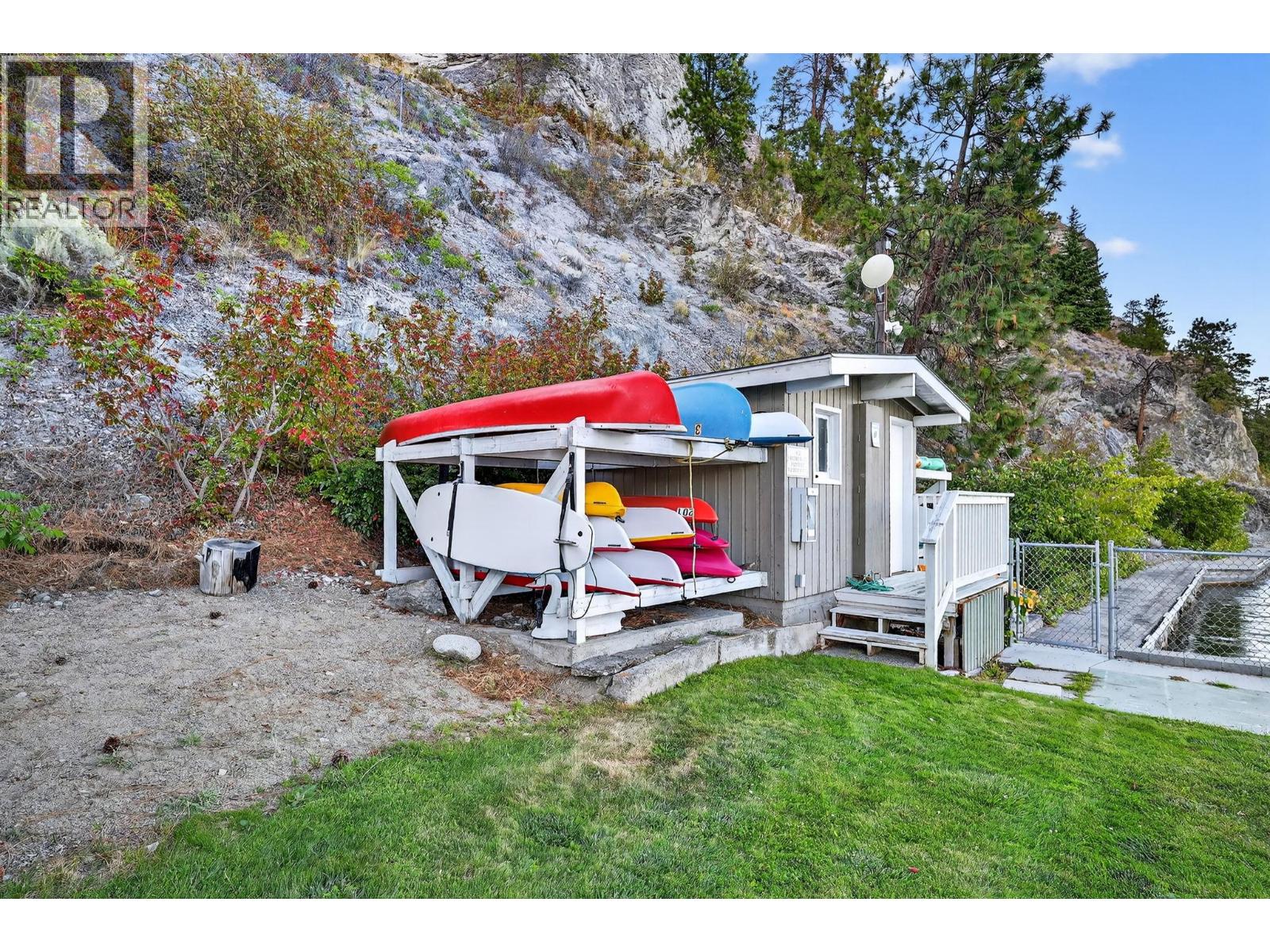 3050 Seclusion Bay Road Unit# 105