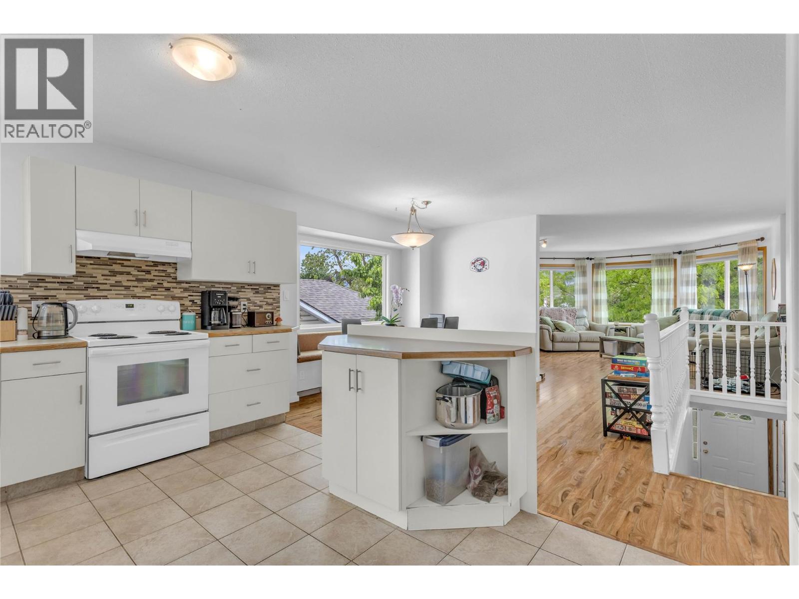 374 McTavish Crescent