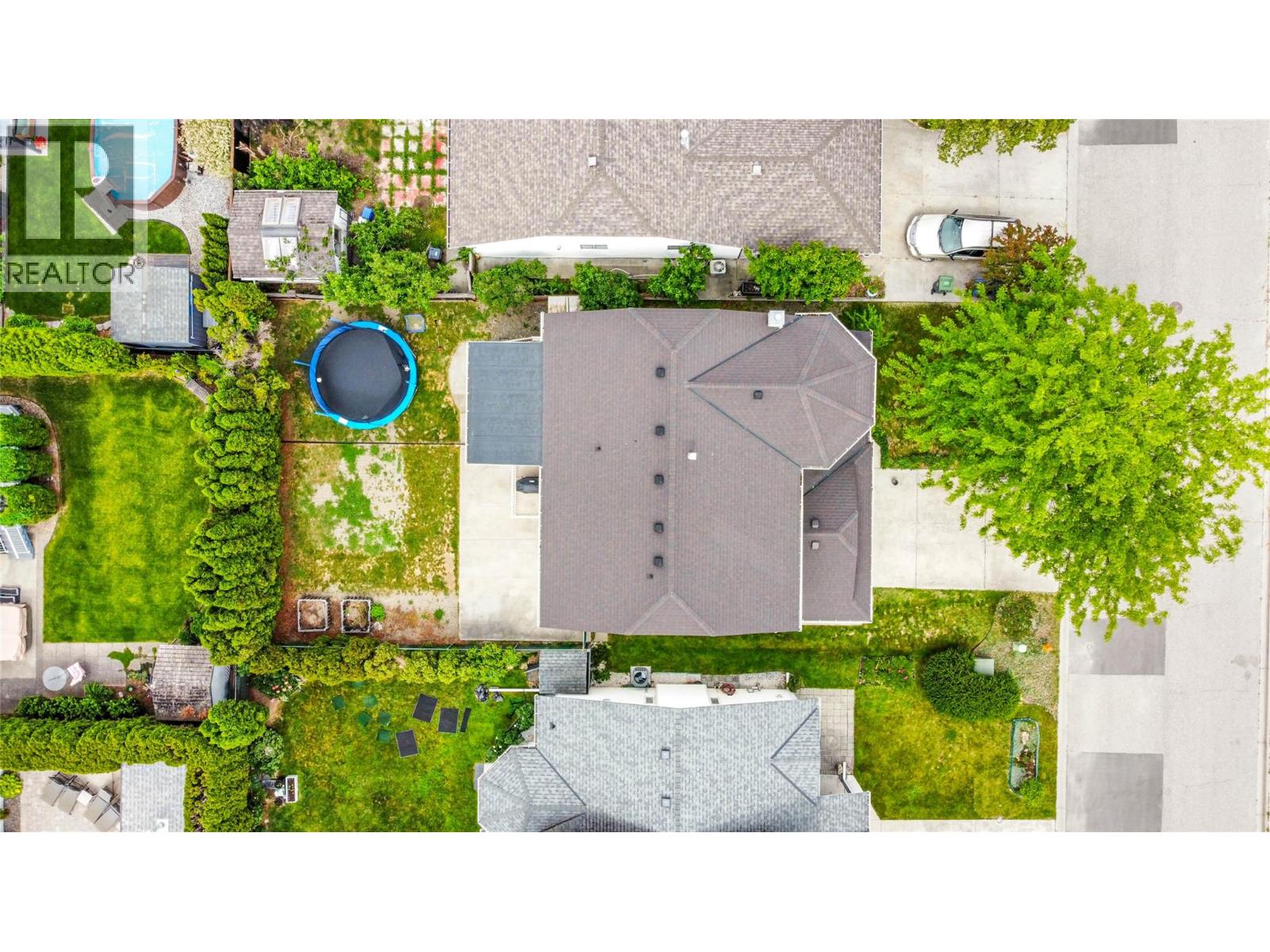 374 McTavish Crescent