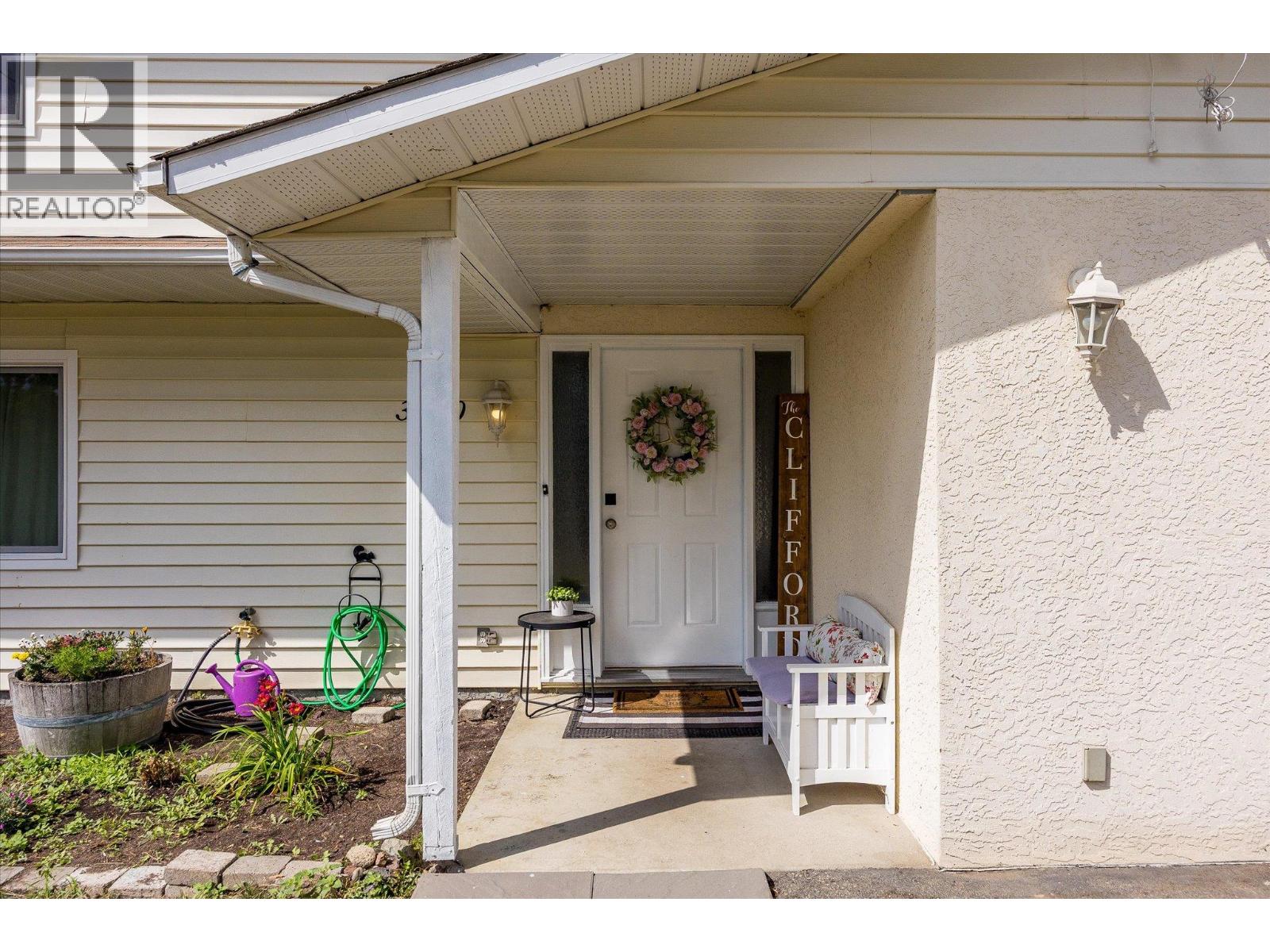 3530 Chives Place