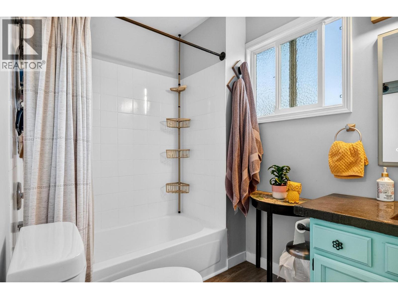 170 Davie Road Unit# 4