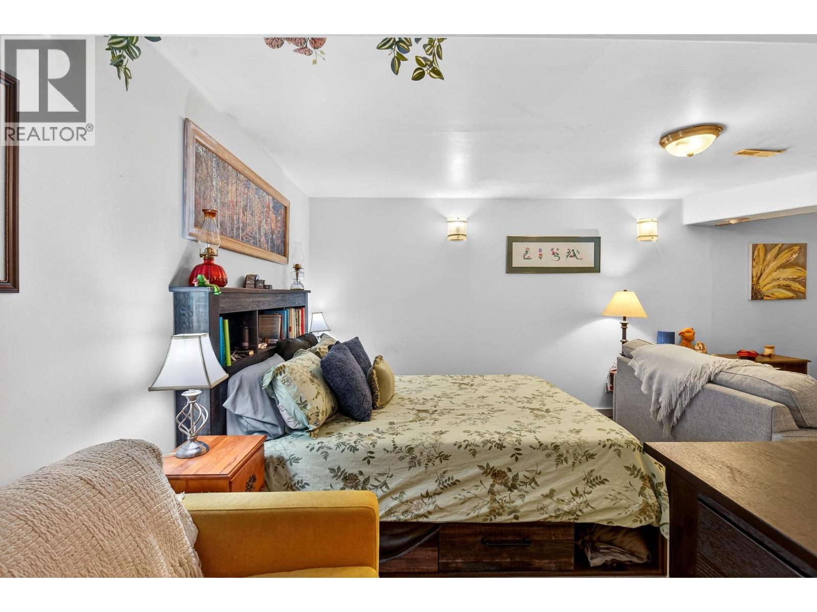 170 Davie Road Unit# 4
