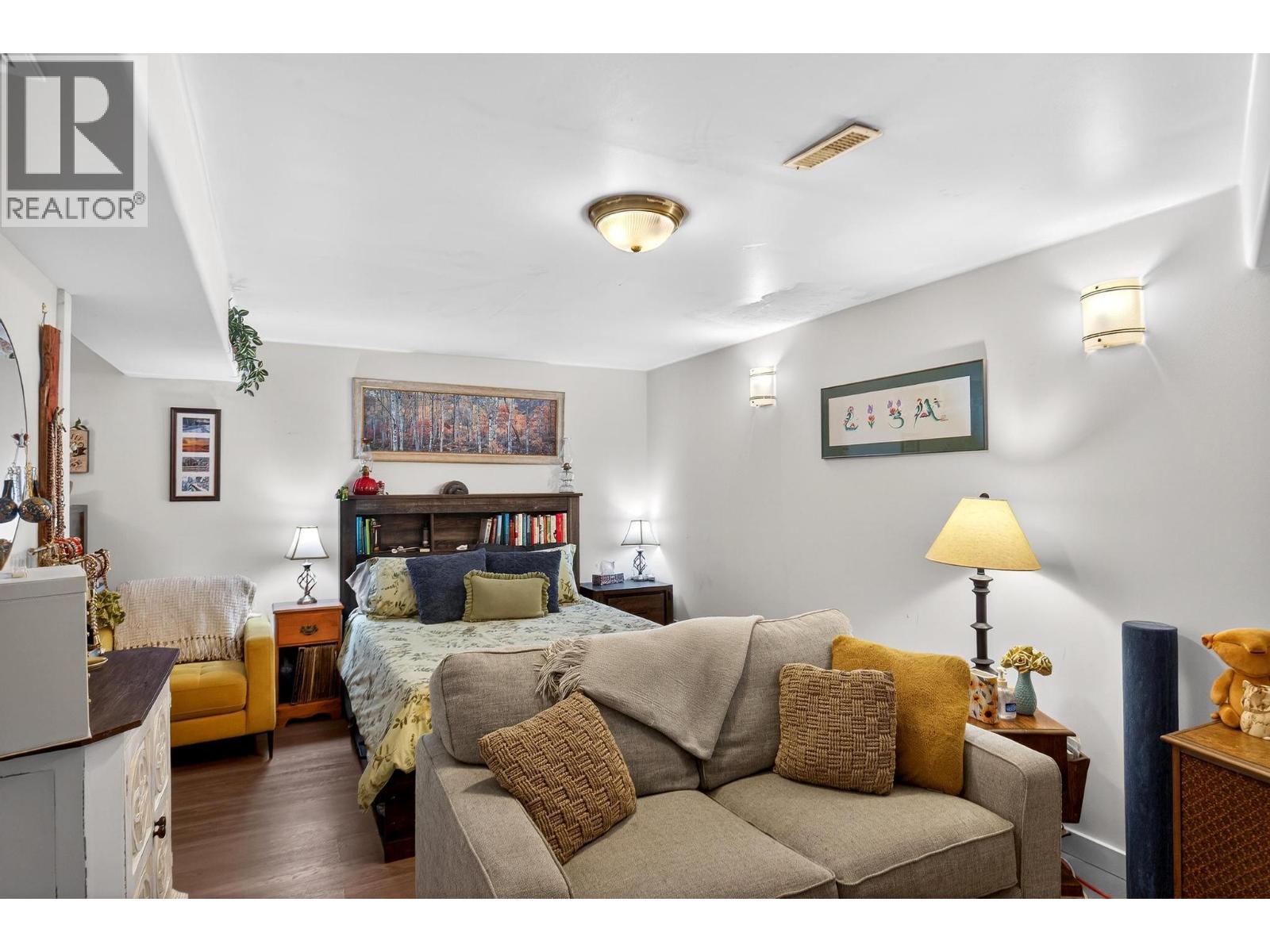 170 Davie Road Unit# 4