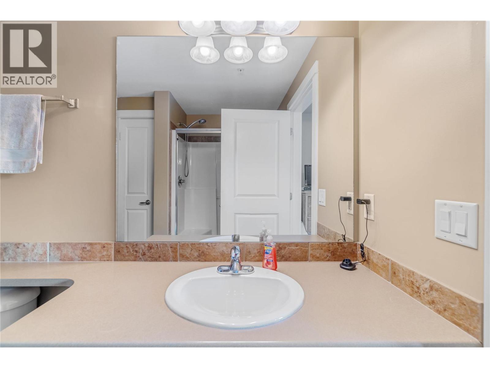 2551 Shoreline Drive Unit# 223