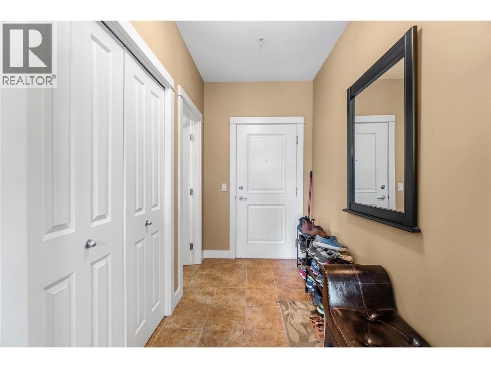 2551 Shoreline Drive Unit# 223