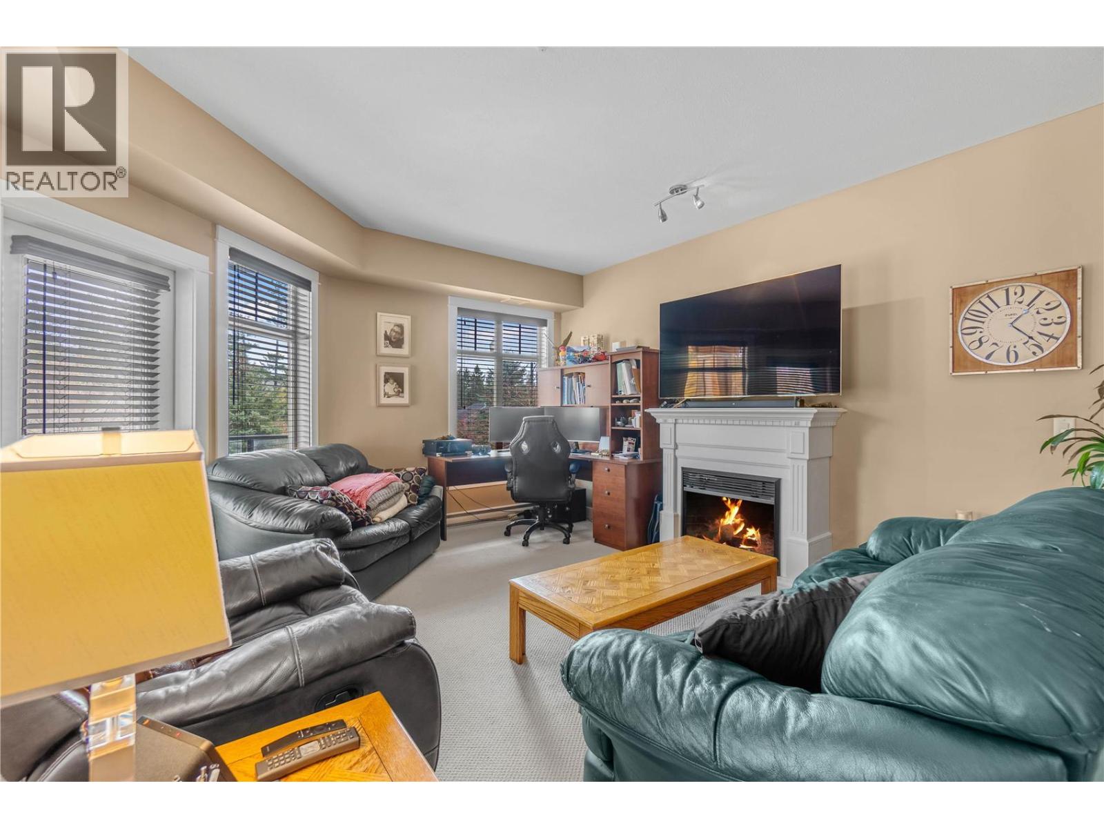 2551 Shoreline Drive Unit# 223