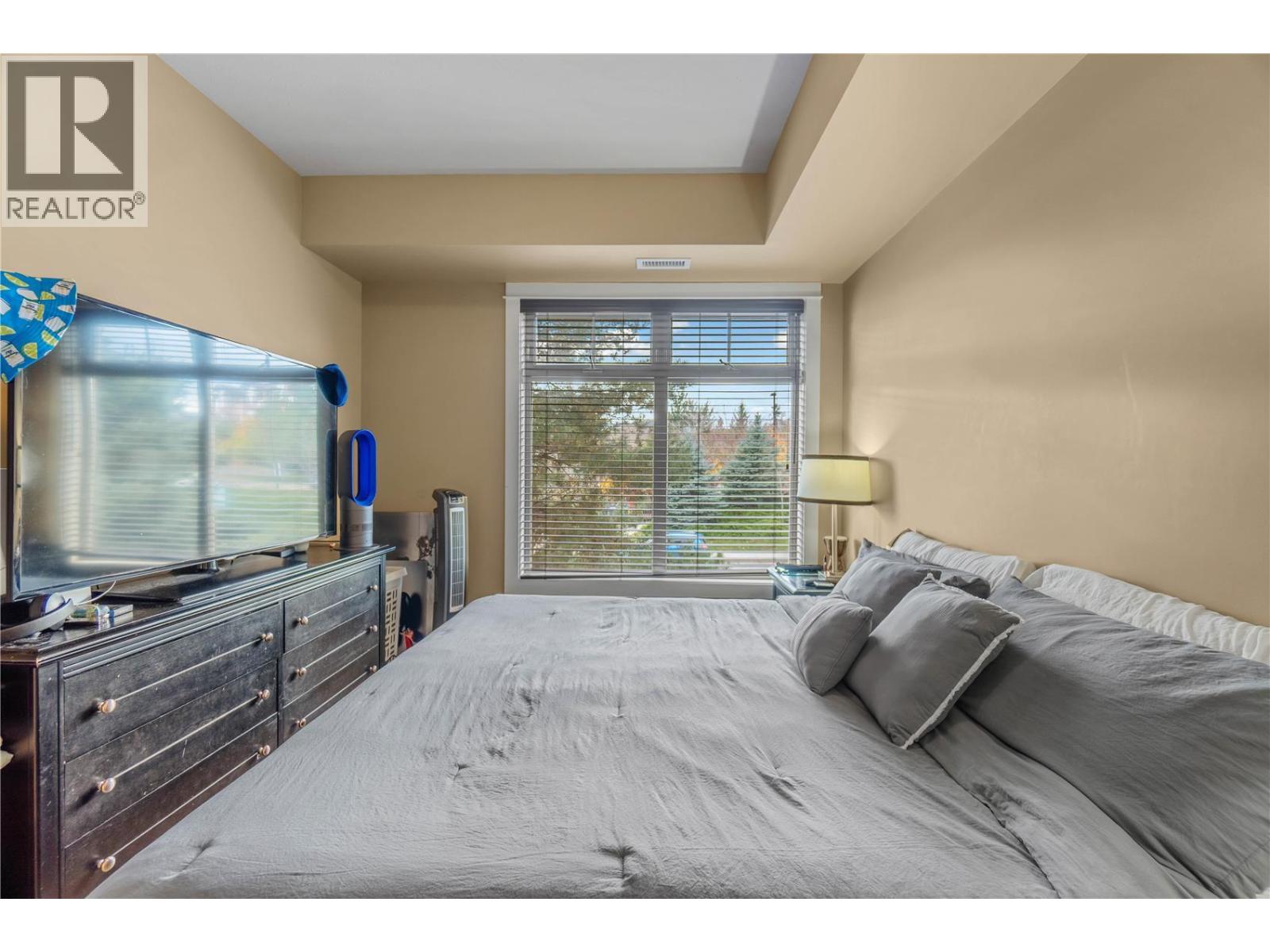 2551 Shoreline Drive Unit# 223