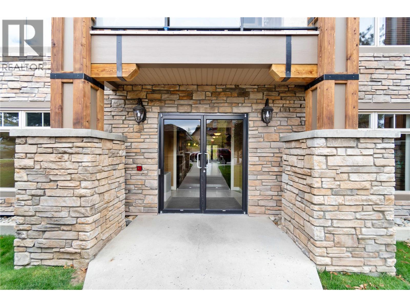 2551 Shoreline Drive Unit# 223
