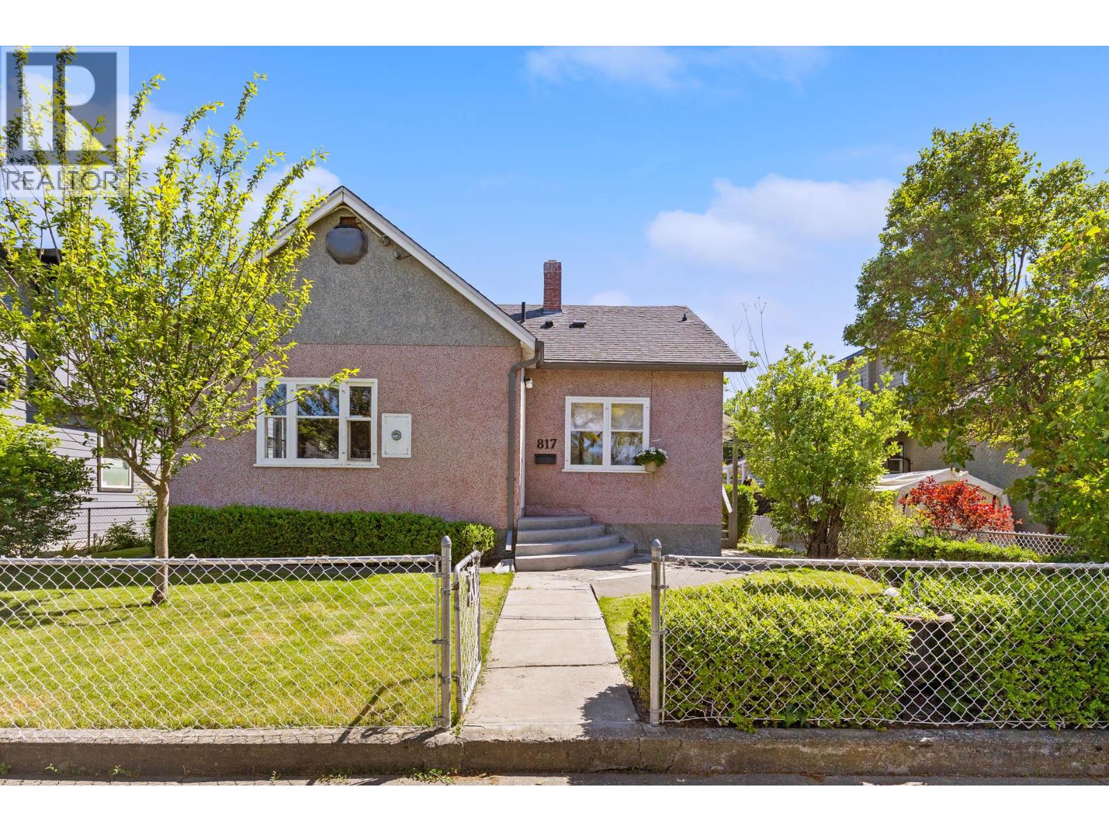 817 Fuller Avenue