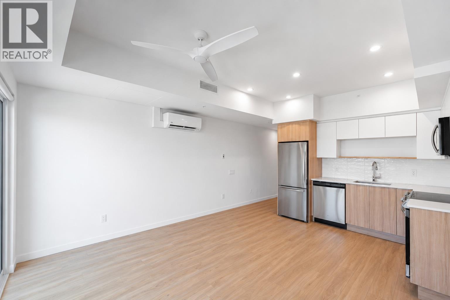 604 Cawston Avenue Unit# 610