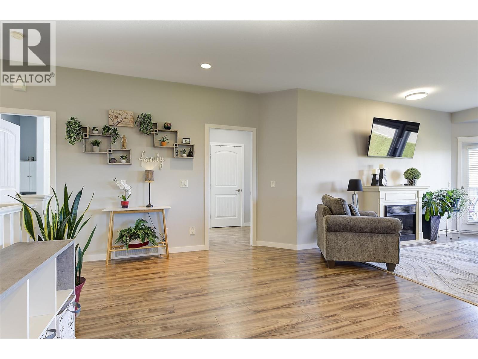 820 McKenzie Road Unit# 2