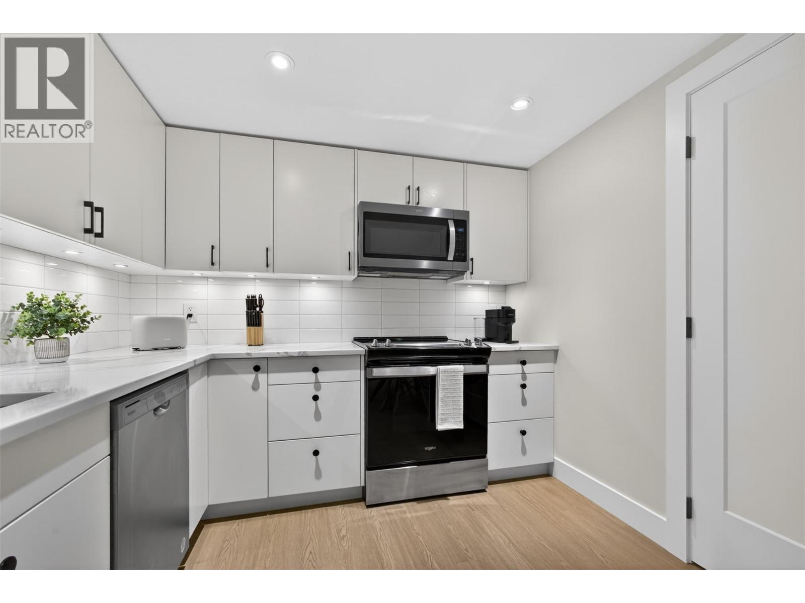 451 Vision Court