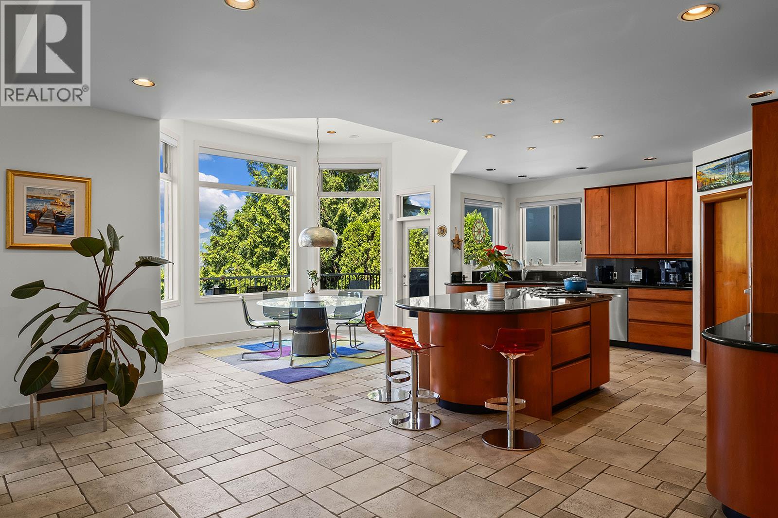 324 Phoebe Court