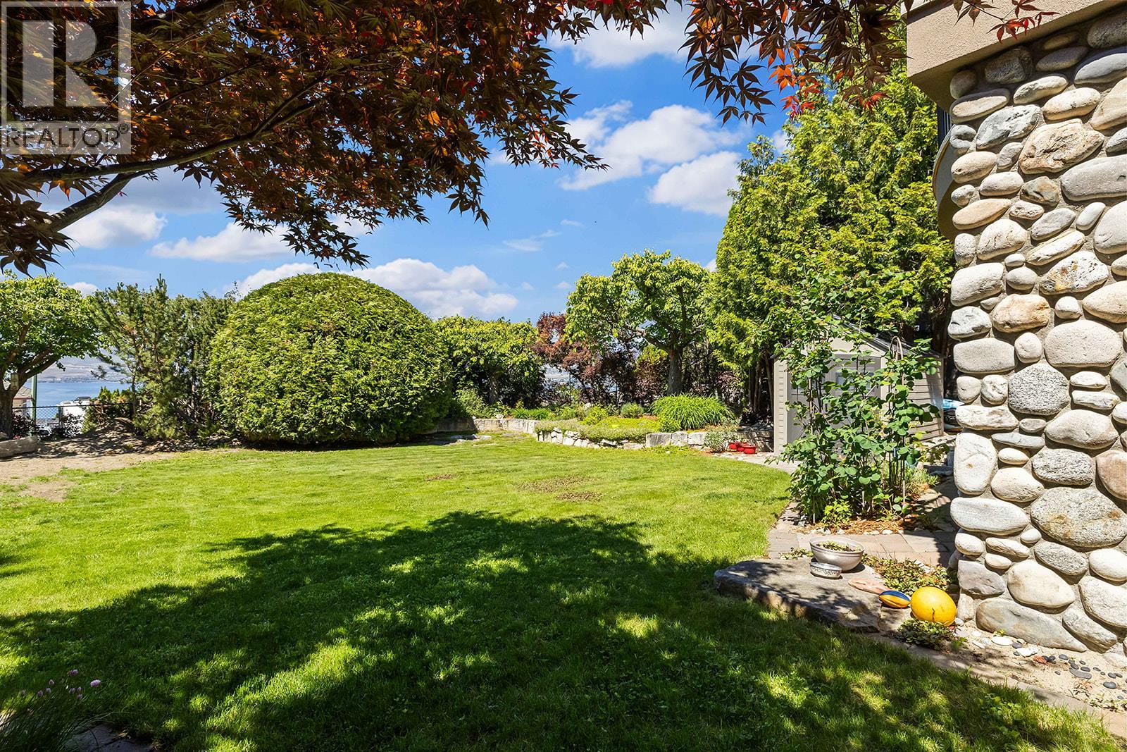 324 Phoebe Court