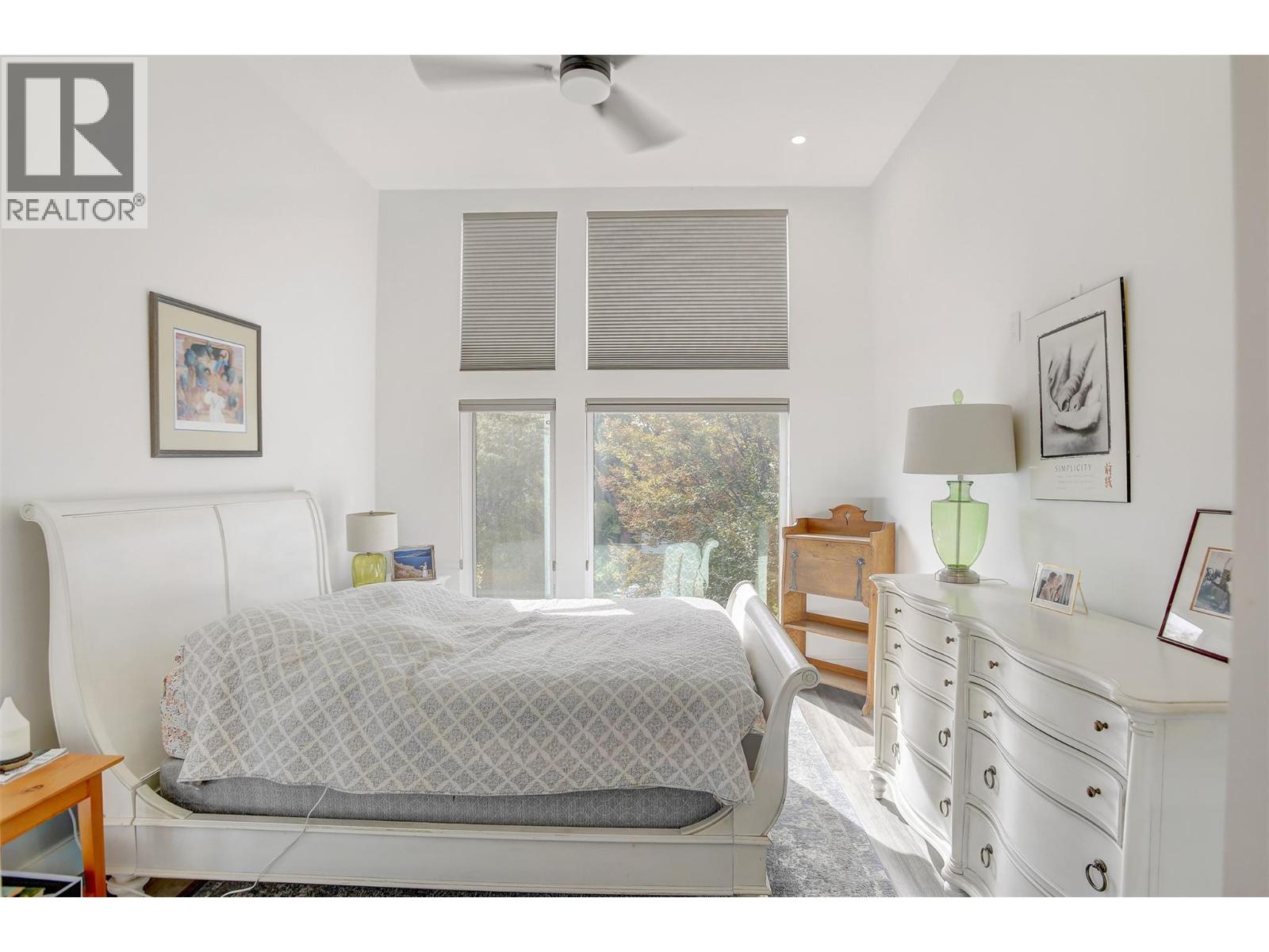 852 Stockwell Avenue Unit# 2