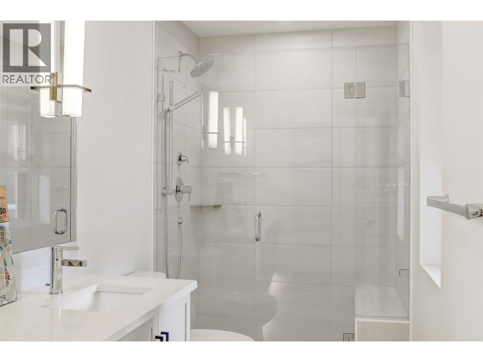 852 Stockwell Avenue Unit# 2