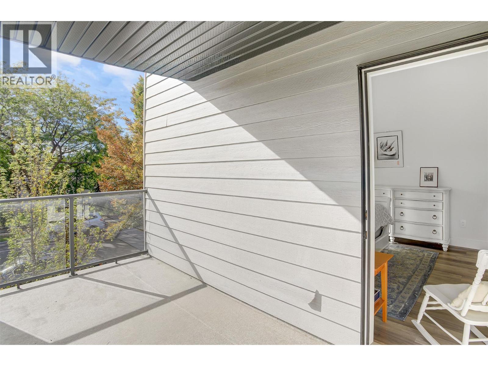 852 Stockwell Avenue Unit# 2