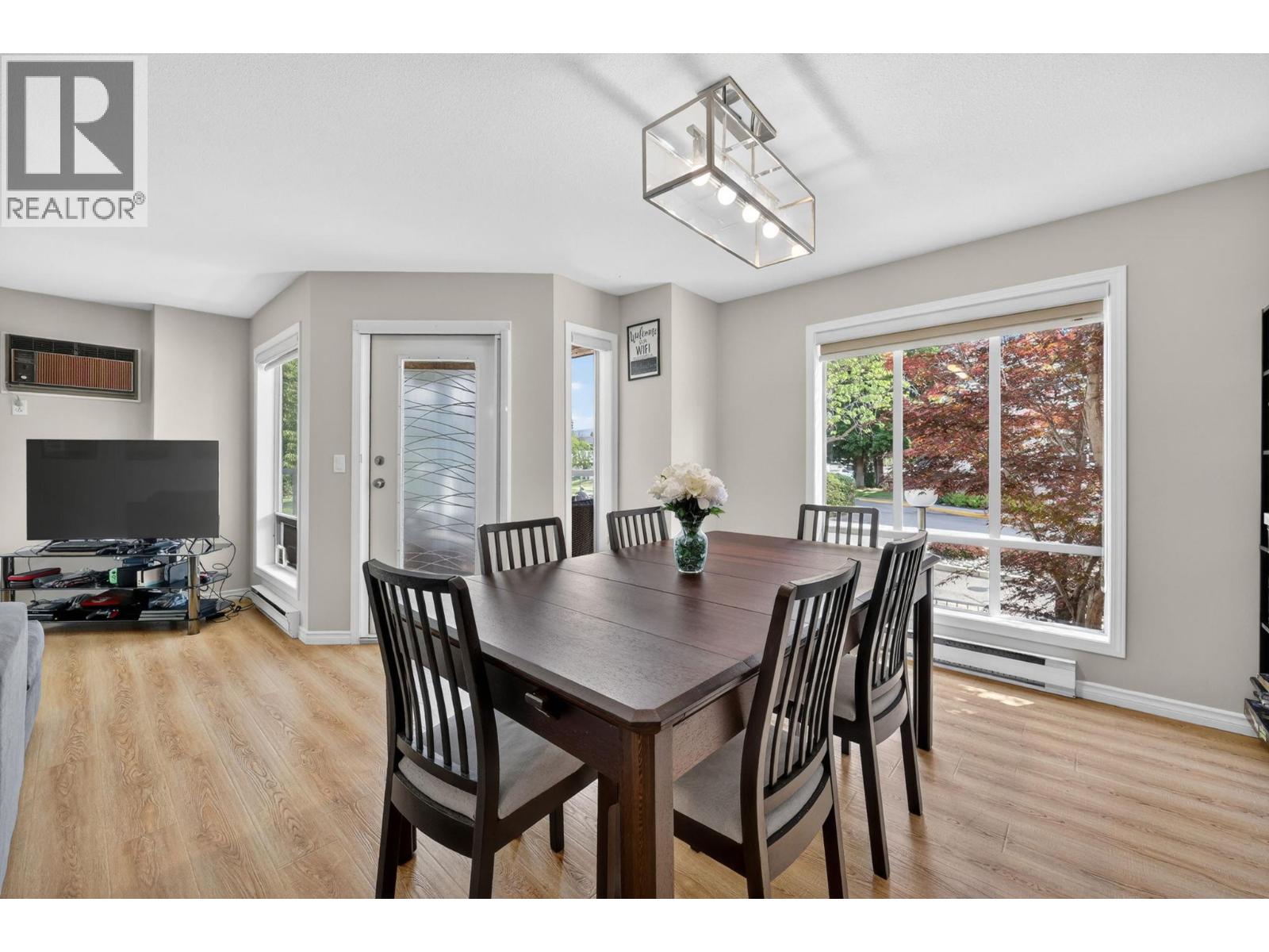 727 Houghton Road Unit# 112