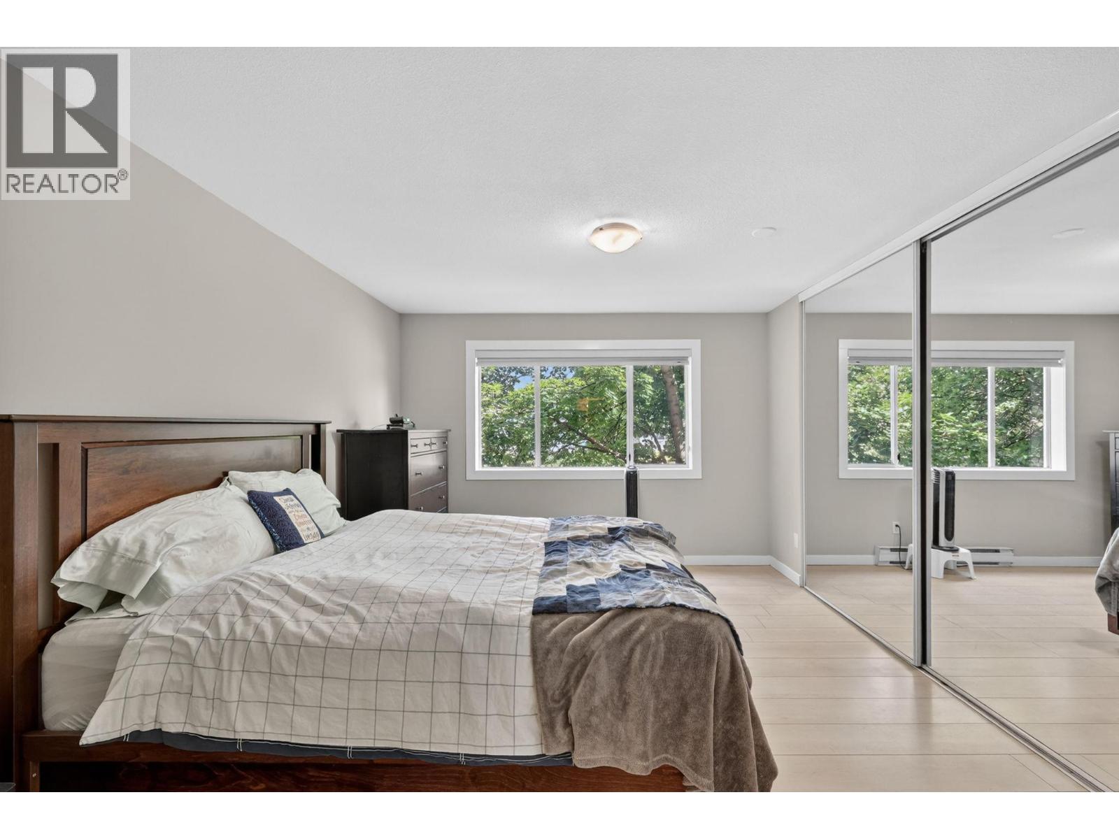 727 Houghton Road Unit# 112