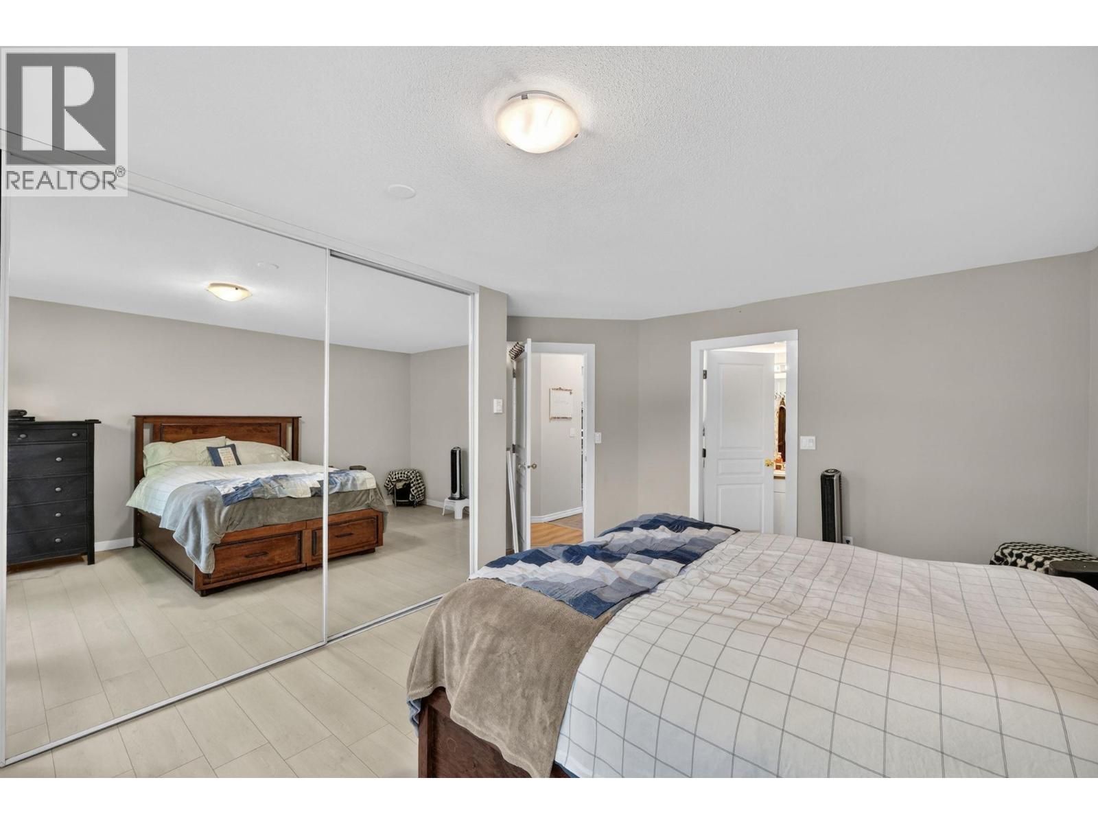 727 Houghton Road Unit# 112